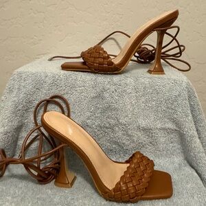 SHEIN women’s lace up approximately 4 1/2” heel brown.